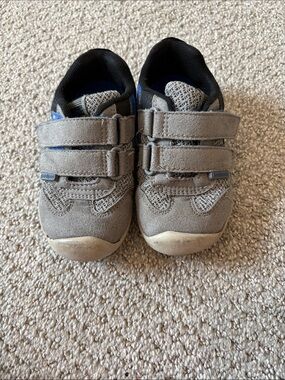 pediped Gray Suede & Mesh Kids Sneakers with Double Hook-and-Loop Straps